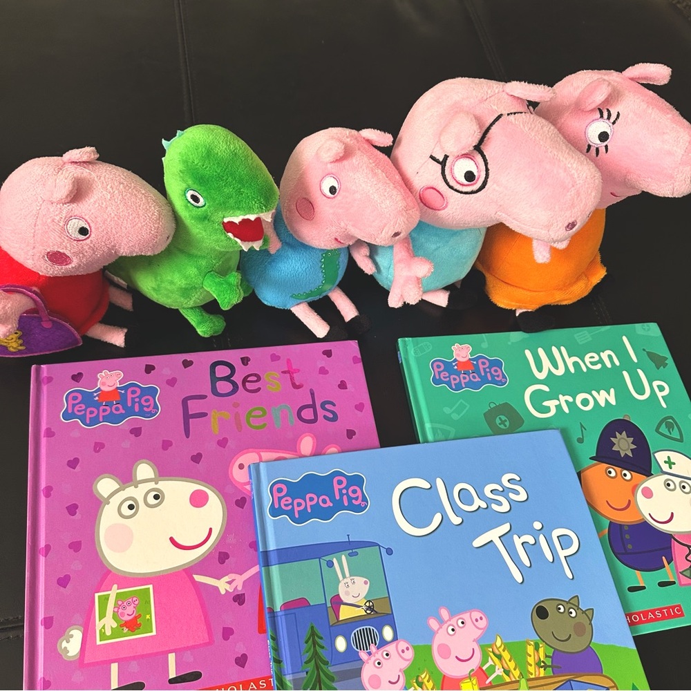Peppa Pig Family Stuffed Animals and Books